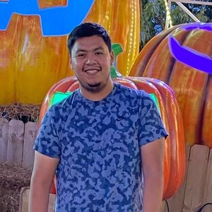 Meet your Posher, Javier